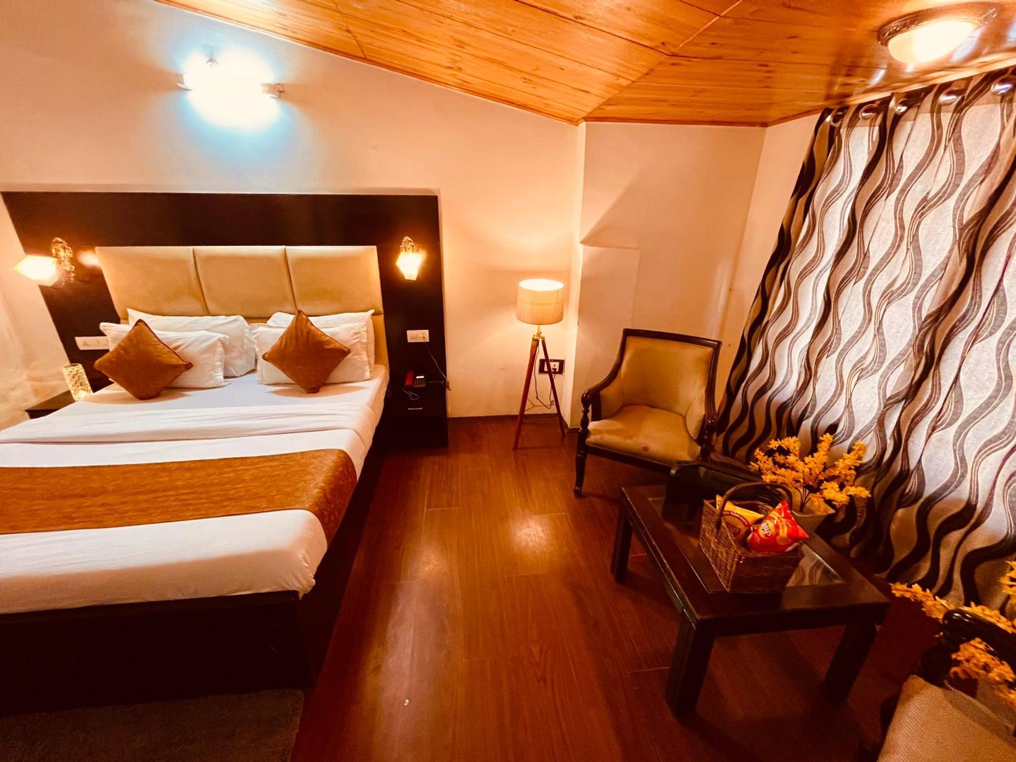 Hotel Midtown Manali Manāli Exterior foto